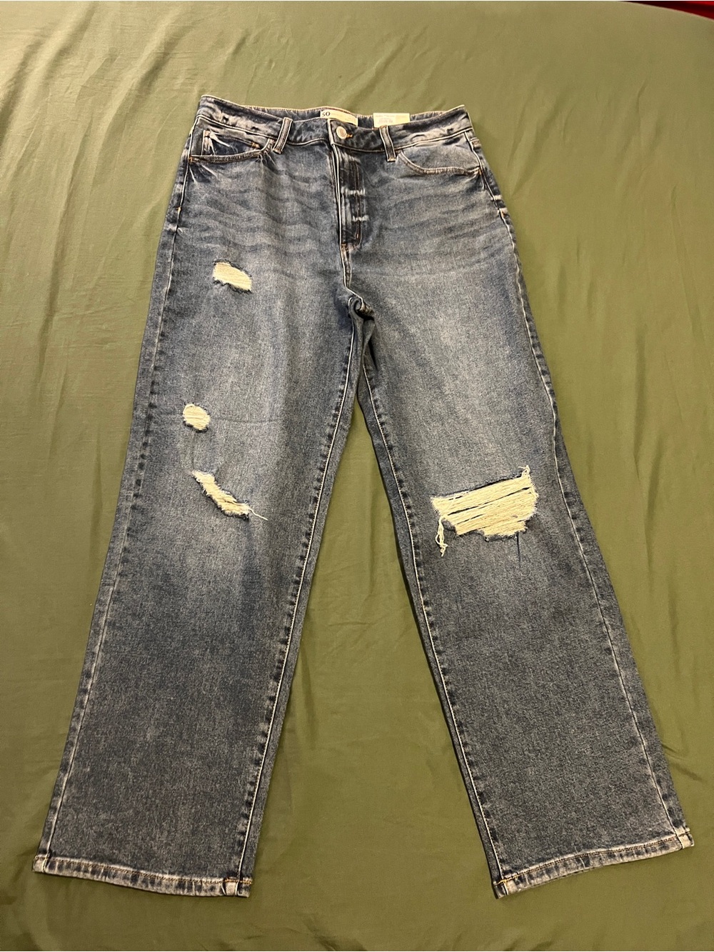 SO Women's Straight-Leg Distressed Jeans Size 17/33W